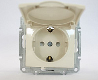 SEDNA Розетка 1-ная с/з с/ш с крышкой беж SDN3100147