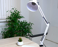 Настольная лампа на струбцине DE1430 белый