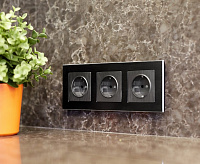 Веркель Рамка на 3 поста (черный алюминий) WL11-Frame-03