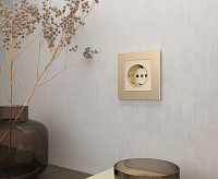 Веркель Рамка на 1 пост (шампань алюминий) W0011711