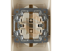 Valena Розетка 2-ная моноблок с/з бел 774400