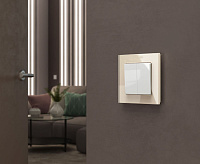 Веркель Перекрестный переключатель двухклавишный (белый) W1123001