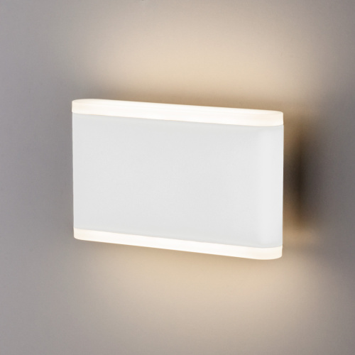 Настенный светодиодный светильник 1505 TECHNO LED COVER белый IP54