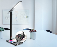 Настольная лампа с USB DE582 черный  LED 2700-6400K 6W