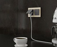 Веркель Рамка на 2 поста (молочный/стекло) W0021141