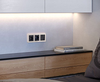 Веркель Рамка на 3 поста (айвори Acrylic) W0032743