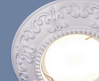 Светильник встраиваемый 7009 MR16 WH белый