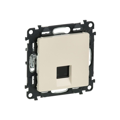 Valena LIFE Розетка компьютерная RJ45 cat 5e UTP с лиц панелью сл кость 753540