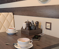 Веркель Рамка на 3 поста (золото/черный) WL17-frame-03