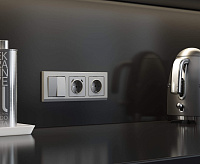 Веркель Рамка на 3 поста (Stark серебро матовое) W0031865