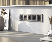 Веркель Розетка ТВ оконченная (графит матовый) W1183064