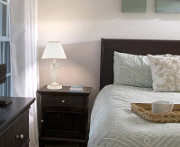 Настольная лампа с абажуром 01002/1 белый с золотом