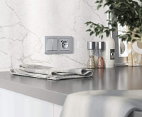 Веркель Рамка на 3 поста (Stark серебро матовое) W0031865