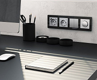 Веркель Рамка на 4 поста (черный Acrylic) W0042708