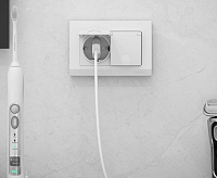 Веркель Розетка 2-ая влаг с/з с защ крышкой и шторками (белый) W1172201