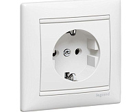 Valena Розетка 1-ная с/з бел 774420