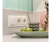 Веркель Выключатель 2-кл проходной (белый) WL01-SW-2G-2W