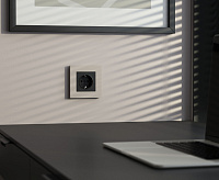 Веркель Рамка 1 пост (дымчатый софт) W0012917